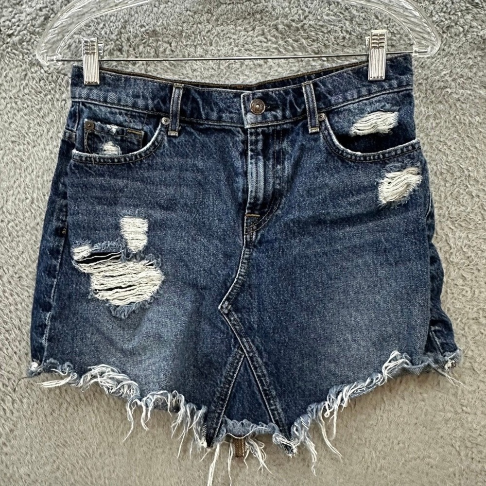7 For All Mankind Women's 26 Distressed Denim Mini Skirt Dark Wash Frayed Hem